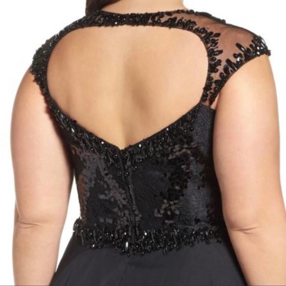 MAC DUGGAL NWOT Black Beaded Lace Bodice Gown 18W - Picture 7 of 11